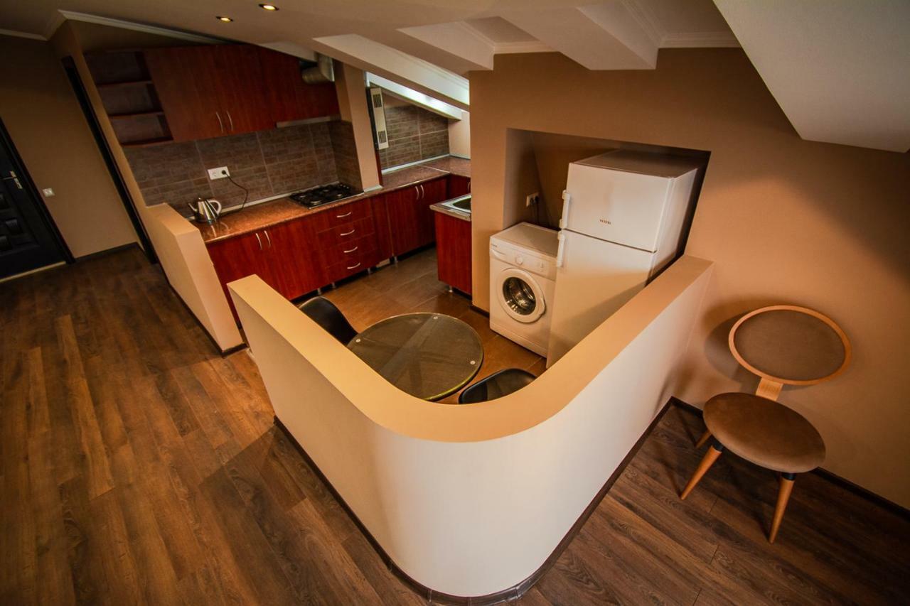 Daros Apartment Μπατούμι Εξωτερικό φωτογραφία